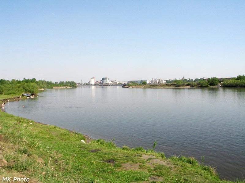 Вода в Иркуте уже прогрелась для купания