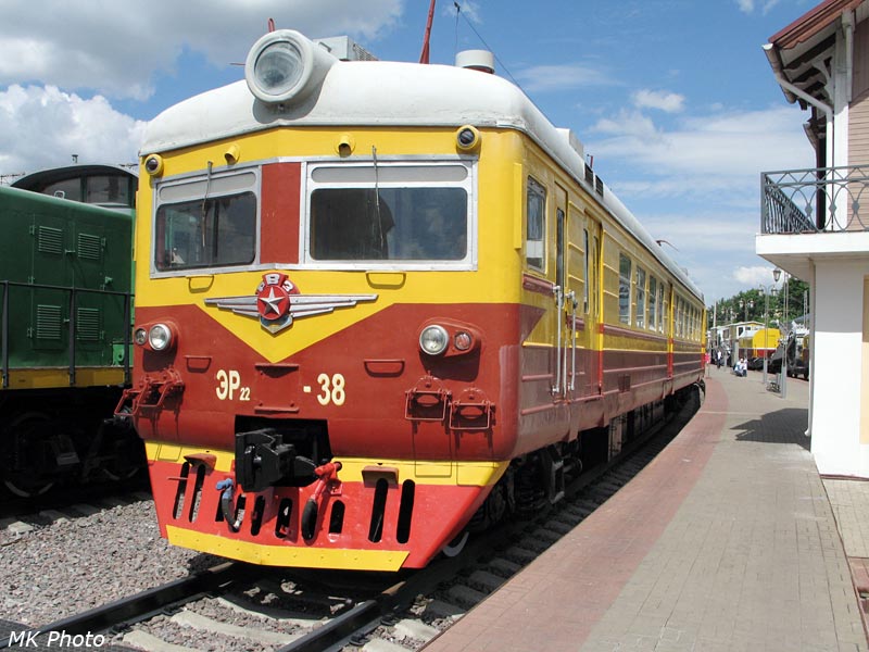 Электропоезд Эр22