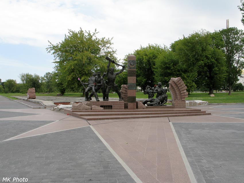 Памятник героям границы