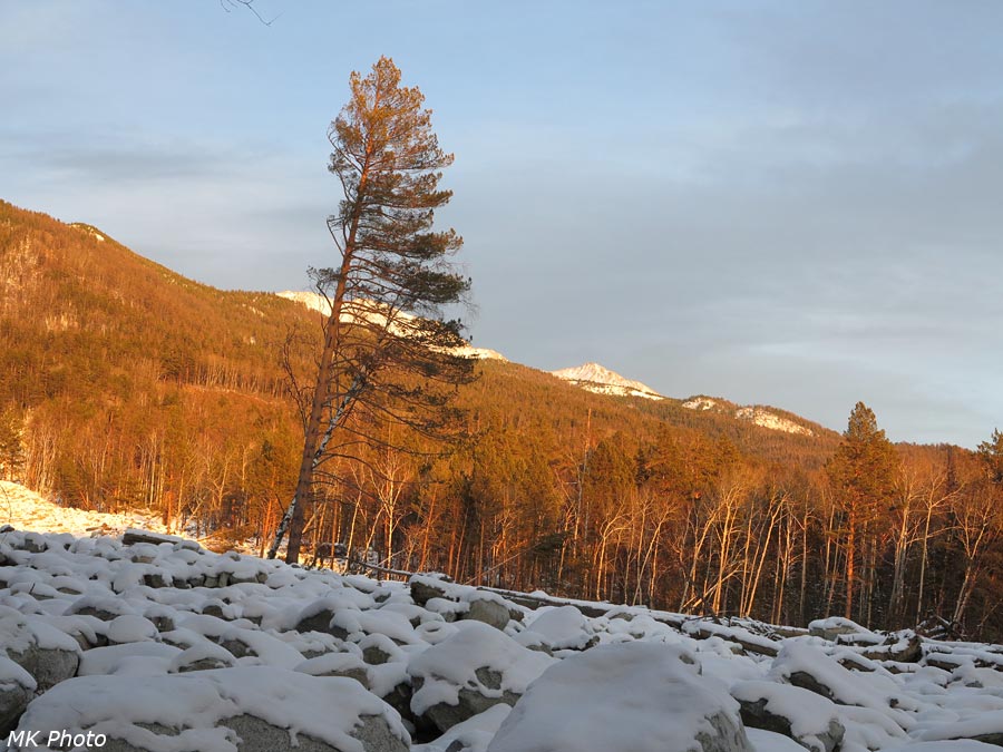 Каменная река на закате