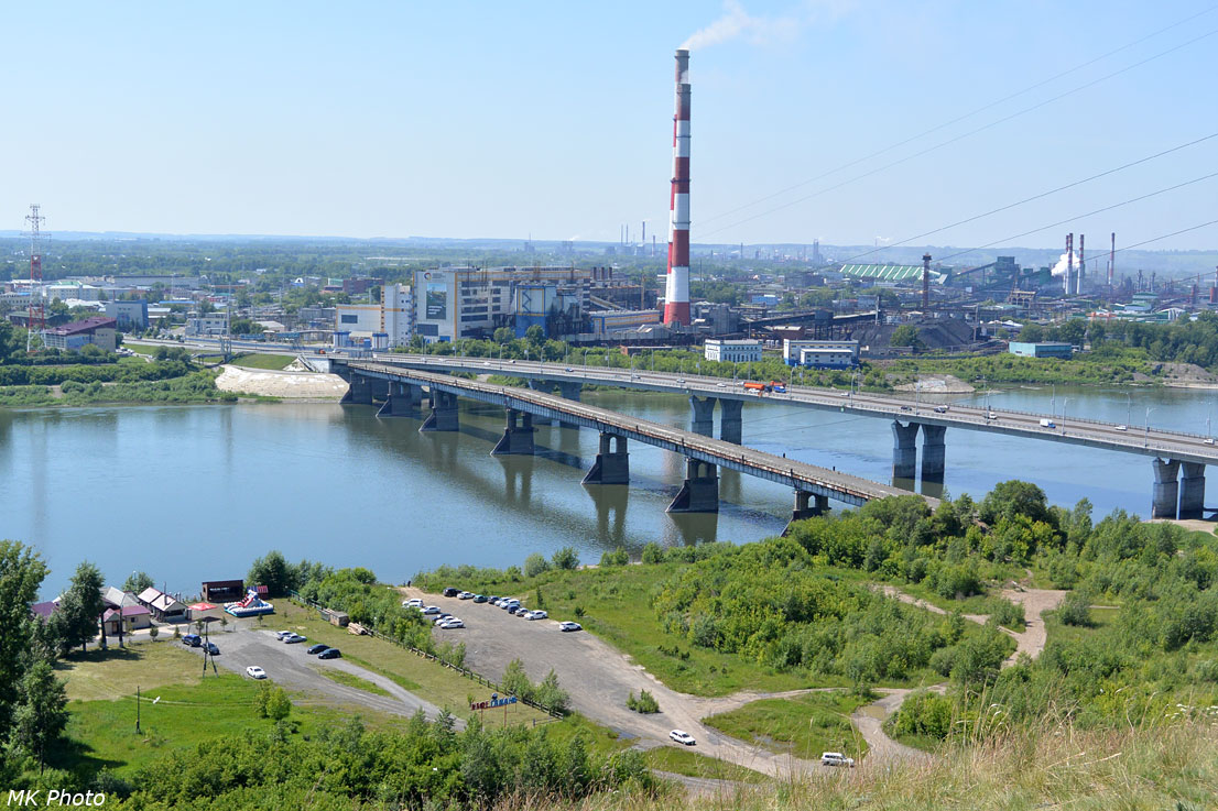 Старый и новый мосты через Томь