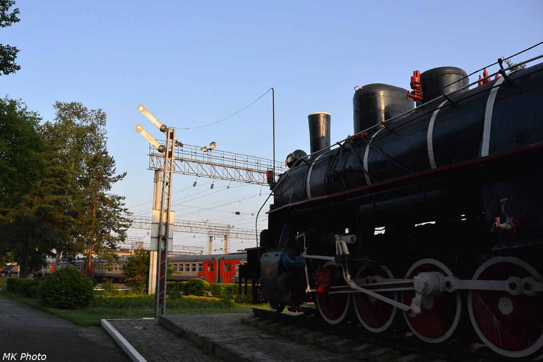 Паровоз-памятник Еа-3215