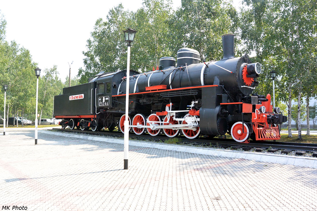 Паровоз-памятник Еа-3246