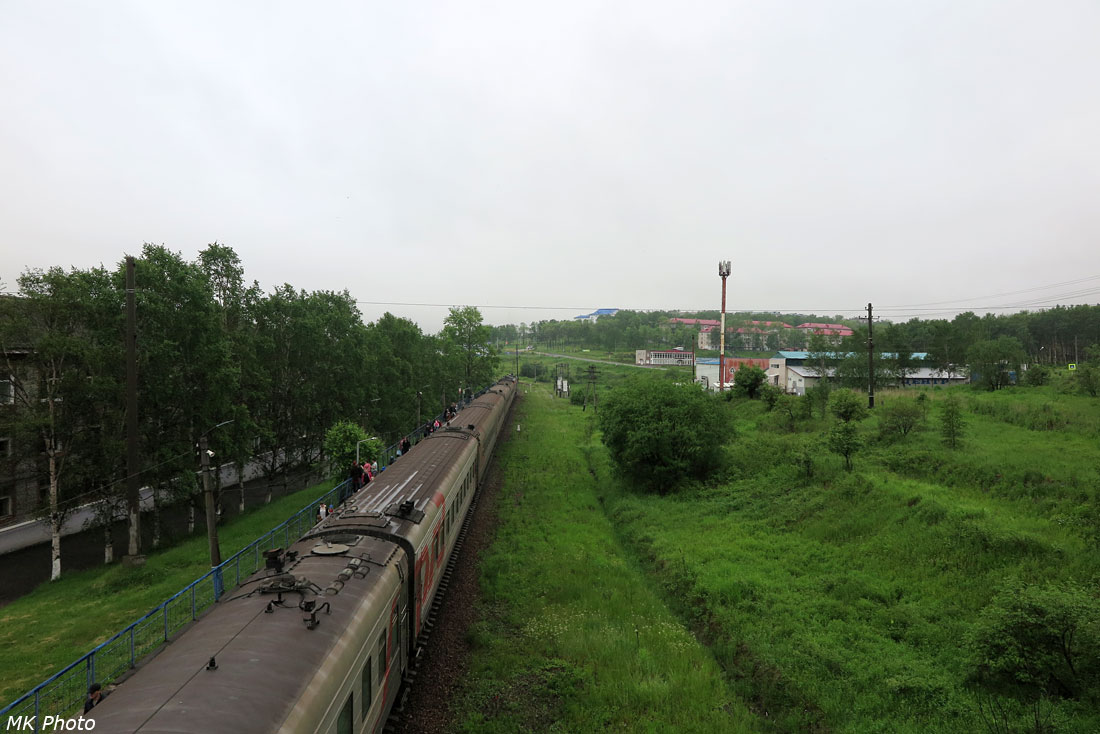 Поезд у перрона Ванино