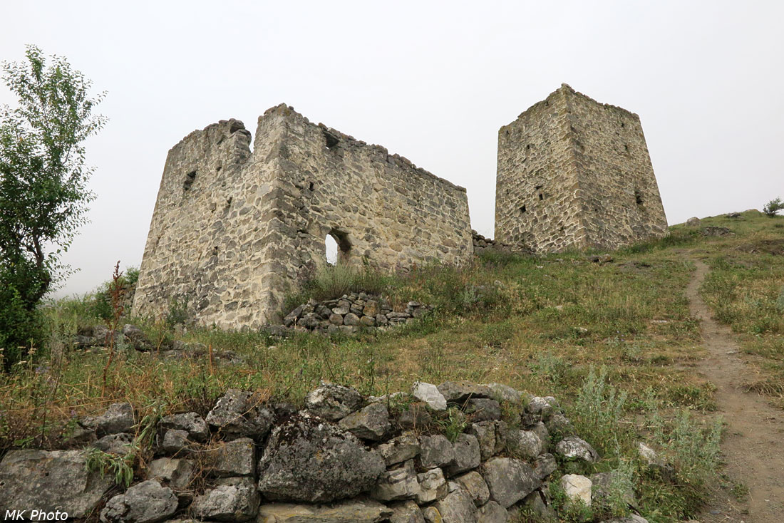 Развалины башенного комплекса