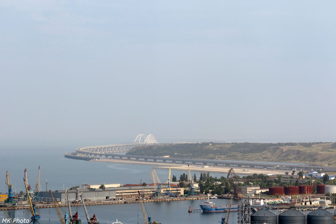 Вид на Крымский мост от Долгой скалы